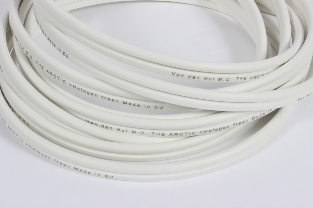 Van den Hul The Arctic speaker cable on reel