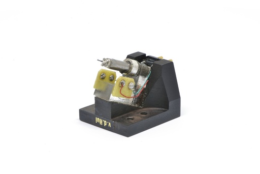Van den Hul The Colibri XGW Grand Cru Elite cartridge